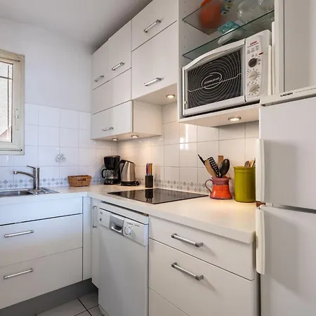 Appartement Les Mandariniers By Interhome