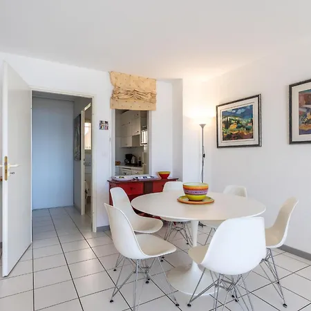 Les Mandariniers By Interhome * Le Lavandou