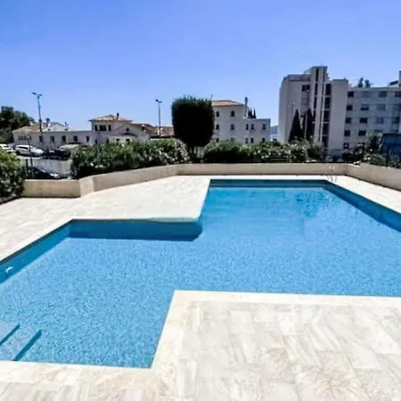 Les Mandariniers-1 By Interhome شقة