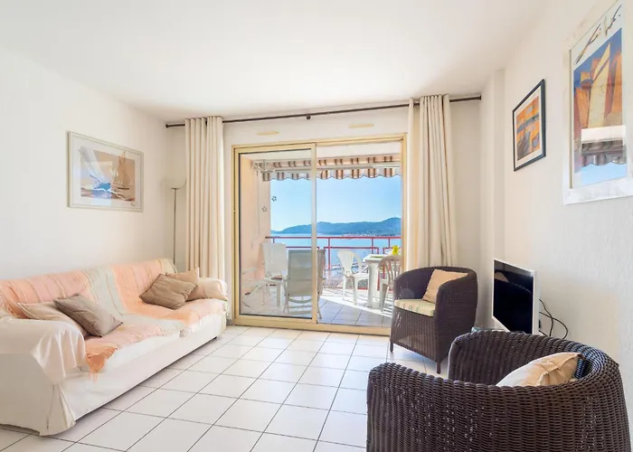 Les Mandariniers-1 By Interhome Apartman